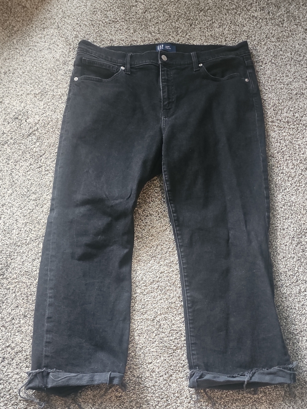 GAP Black Rolled-Hem Straight Jeans